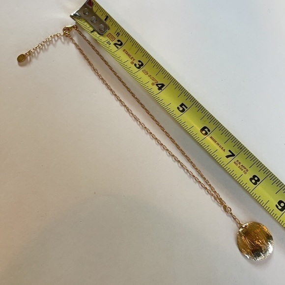 Gold Tone Circle Chain Pendant Necklace - Picture 4 of 5